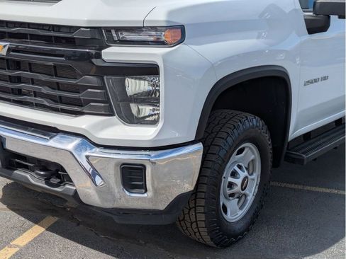 Used 2024 Chevrolet Silverado 2500 W/T w/ WT Convenience Package AWD/4WD image 10