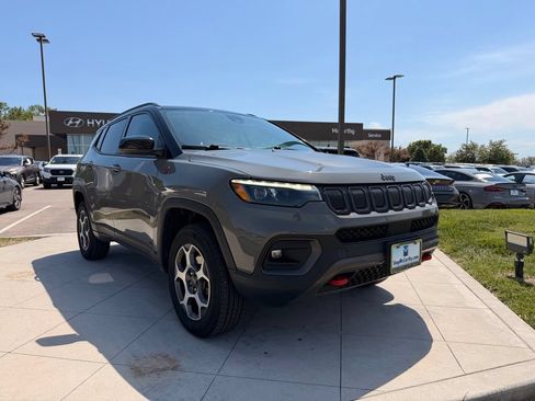 Used 2022 Jeep Compass Trailhawk w/ Trailhawk Elite Group AWD/4WD image 9