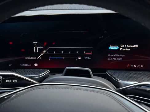 Used 2025 Cadillac Escalade V image 18