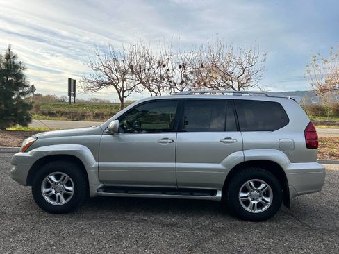 Used 2005 Lexus GX 470 image 24