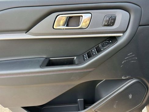 New 2026 Ford Explorer ST-Line w/ ST-Line Street Pack image 24