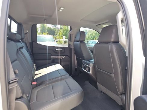 Used 2019 Chevrolet Silverado 1500 LTZ AWD/4WD image 14