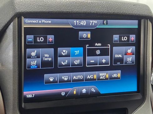 Used 2016 Ford F250 Lariat w/ Lariat Ultimate Package AWD/4WD image 38