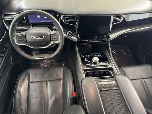 Used 2022 Jeep Wagoneer Series III w/ Convenience Group I AWD/4WD image 25