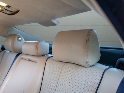 Used 2012 Jaguar XJ L RWD image 57