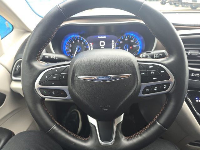 Used 2019 Chrysler Pacifica Touring-L w/ Advanced Safetytec Group FWD image 20