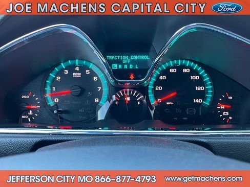 Used 2017 Chevrolet Traverse LT image 18