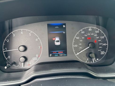 Used 2025 Toyota Corolla LE image 38