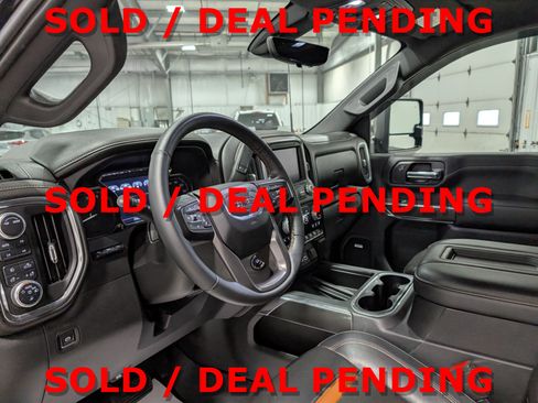 Used 2020 GMC Sierra 2500 AT4 w/ AT4 Premium Package AWD/4WD image 18