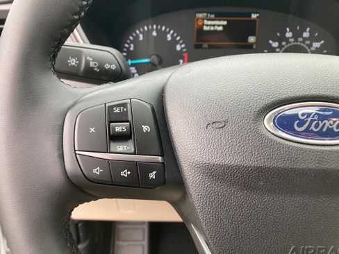 Certified 2022 Ford Escape SE w/ Convenience Package image 17