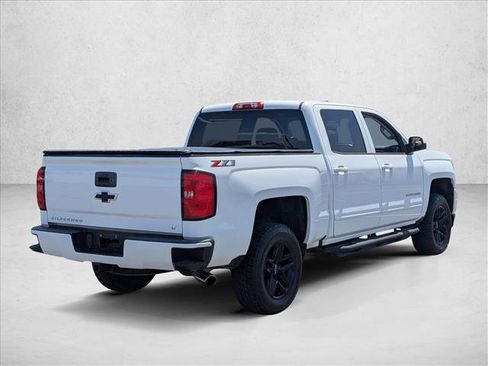 Used 2018 Chevrolet Silverado 1500 LT w/ All Star Edition AWD/4WD image 5