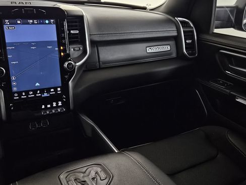 Used 2023 RAM 1500 Laramie AWD/4WD image 11