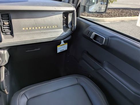 New 2026 Ford Bronco Badlands image 17