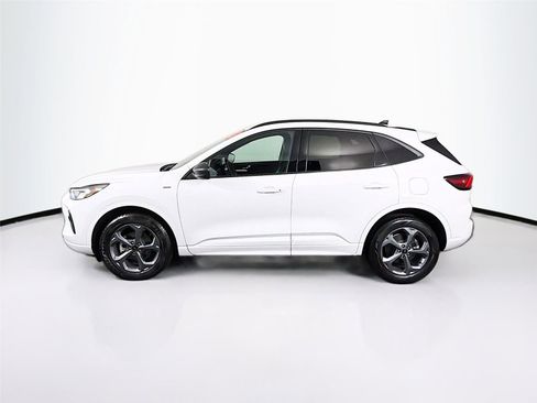 Used 2023 Ford Escape ST-Line image 4