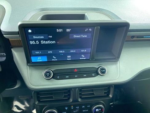 Used 2022 Ford Maverick Lariat image 6