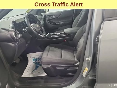Used 2025 Chevrolet Equinox LT AWD/4WD image 5