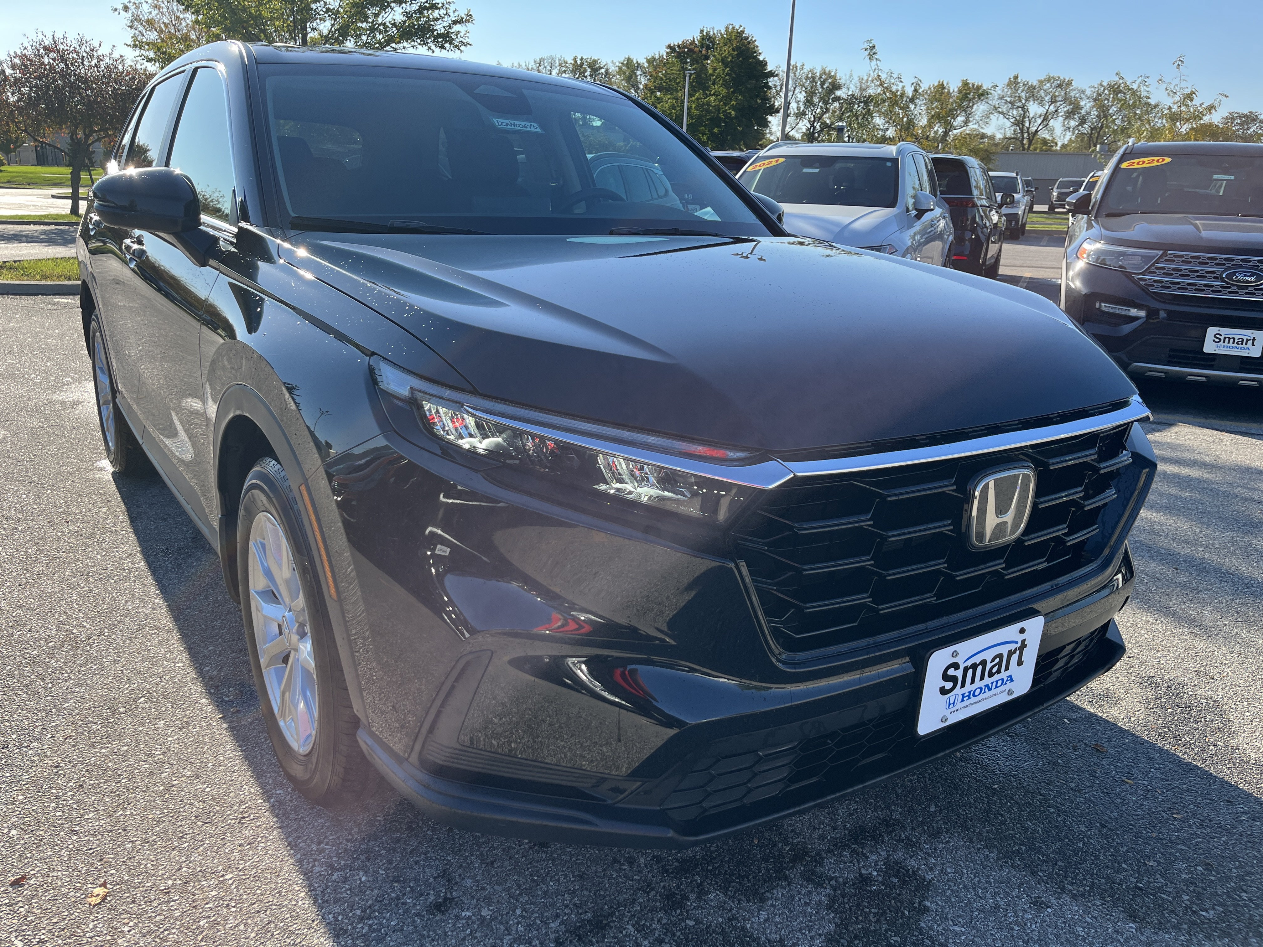 Used 2024 Honda CR-V EX image 3