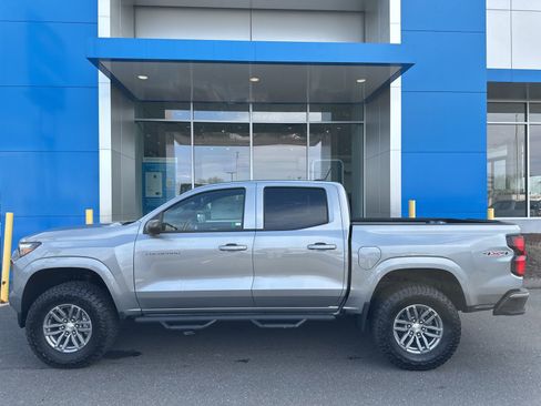 New 2026 Chevrolet Colorado LT w/ LT Convenience Package AWD/4WD image 8