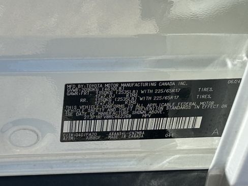 Used 2024 Toyota RAV4 XLE AWD/4WD image 17