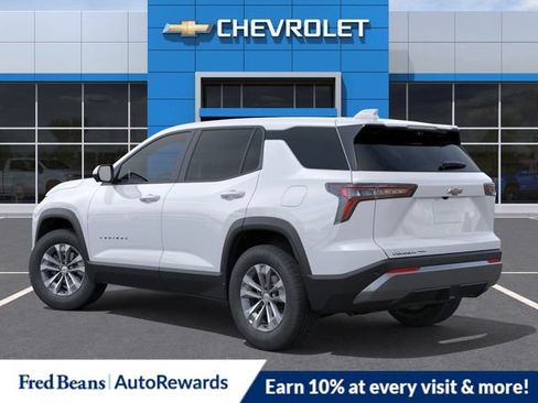 New 2026 Chevrolet Equinox LT w/ Convenience Package II AWD/4WD image 3