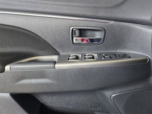 Used 2021 Mitsubishi Outlander Sport SE image 21