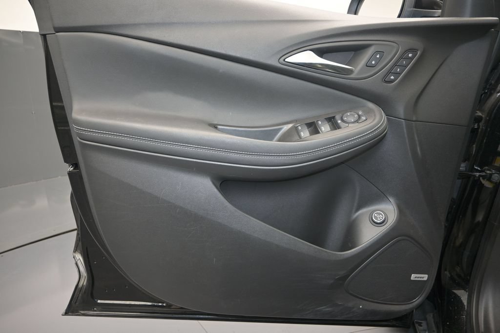 Used 2024 Buick Encore GX Avenir w/ Avenir Technology Package FWD image 12