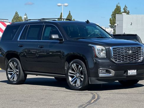 Used 2020 GMC Yukon Denali w/ Denali Premium Package AWD/4WD image 5