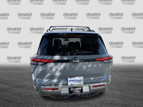 Used 2022 Nissan Pathfinder Platinum w/ Cargo Package FWD image 9