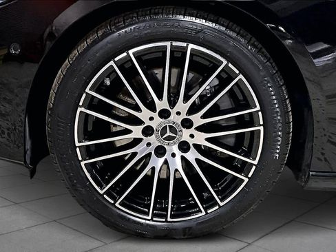 Used 2023 Mercedes-Benz C 300 4MATIC Sedan image 10