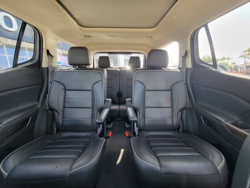 Used 2020 GMC Acadia Denali w/ Technology Package image 16