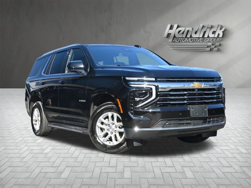 Used 2025 Chevrolet Tahoe LT image 2