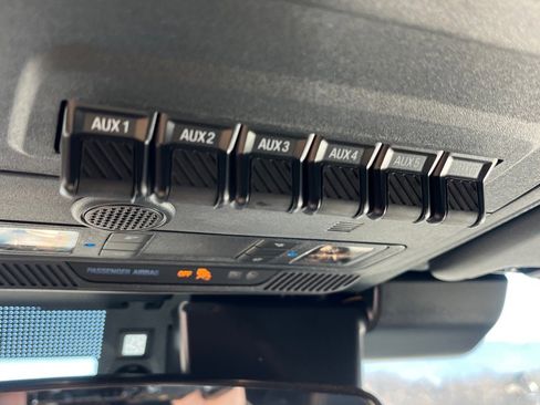 New 2025 Ford Bronco Badlands w/ Sasquatch Package image 16