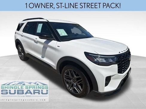 Used 2025 Ford Explorer ST-Line w/ ST-Line Street Pack AWD/4WD image 1