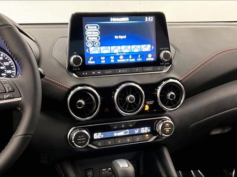 New 2025 Nissan Sentra SR w/ SR Premium Package FWD image 16