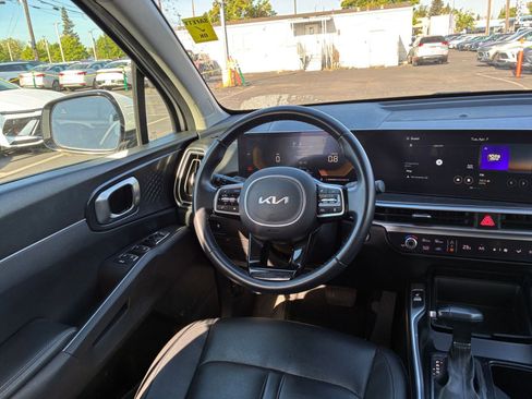 Used 2024 Kia Sorento S FWD image 36