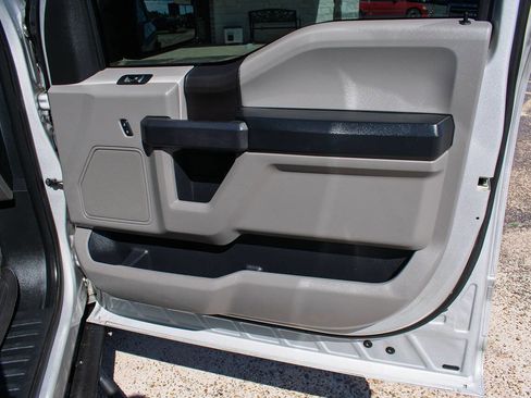 Used 2017 Ford F150 XL w/ Equipment Group 101A Mid AWD/4WD image 37