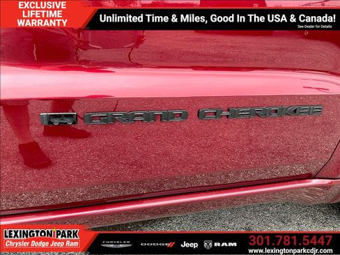Used 2022 Jeep Grand Cherokee Laredo X AWD/4WD image 23