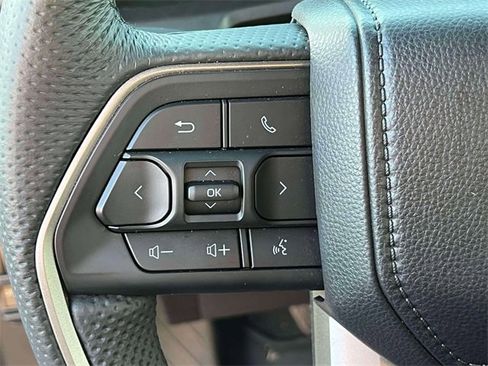 Certified 2025 Toyota Tacoma SR5 image 26