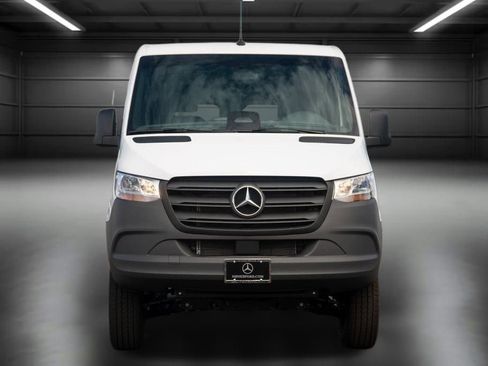 Used 2025 Mercedes-Benz Sprinter 144 Cargo image 2