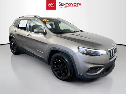 Used 2019 Jeep Cherokee Latitude w/ Popular Appearance Group