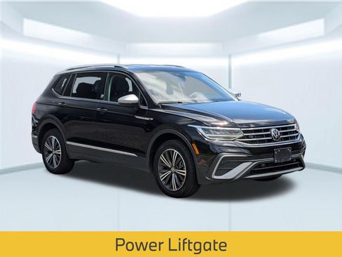 Used 2024 Volkswagen Tiguan Wolfsburg Edition AWD/4WD image 9