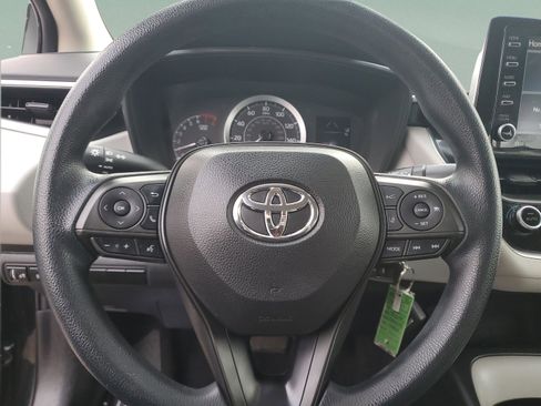 Used 2021 Toyota Corolla LE image 20
