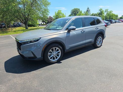 Used 2023 Honda CR-V EX image 3