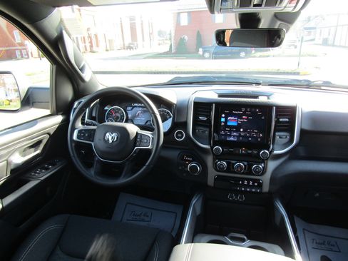 New 2026 RAM 1500 Express AWD/4WD image 16