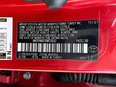 Used 2021 Toyota C-HR XLE FWD image 24