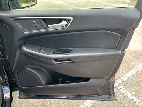 Used 2021 Ford Edge SEL w/ Convenience Package image 39