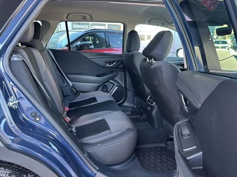 Used 2025 Subaru Outback Premium w/ Popular Package #1A image 19
