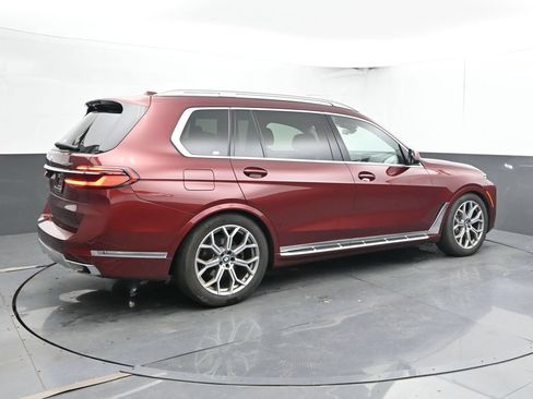 Used 2025 BMW X7 xDrive40i AWD/4WD image 2