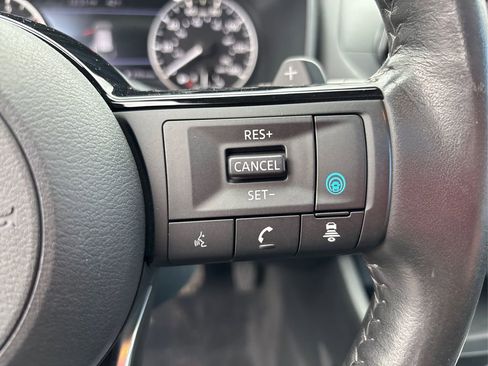 Used 2023 Nissan Rogue SV w/ SV Premium Package image 28