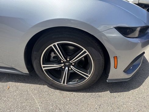 Used 2025 Ford Mustang Premium RWD image 3